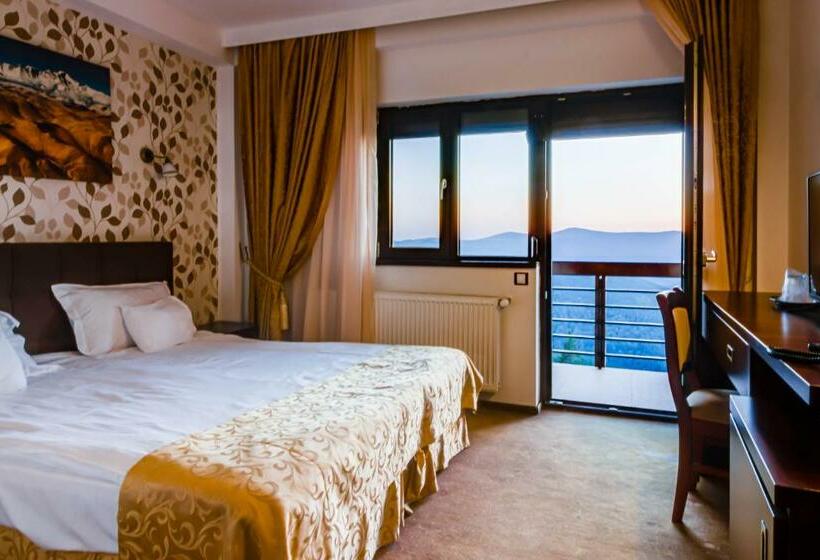 Номер Стандарт Вид на Горы, Taverna Olteanului