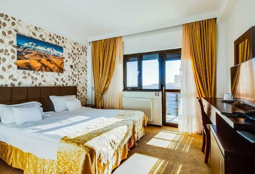 Номер Стандарт Вид на Горы, Taverna Olteanului