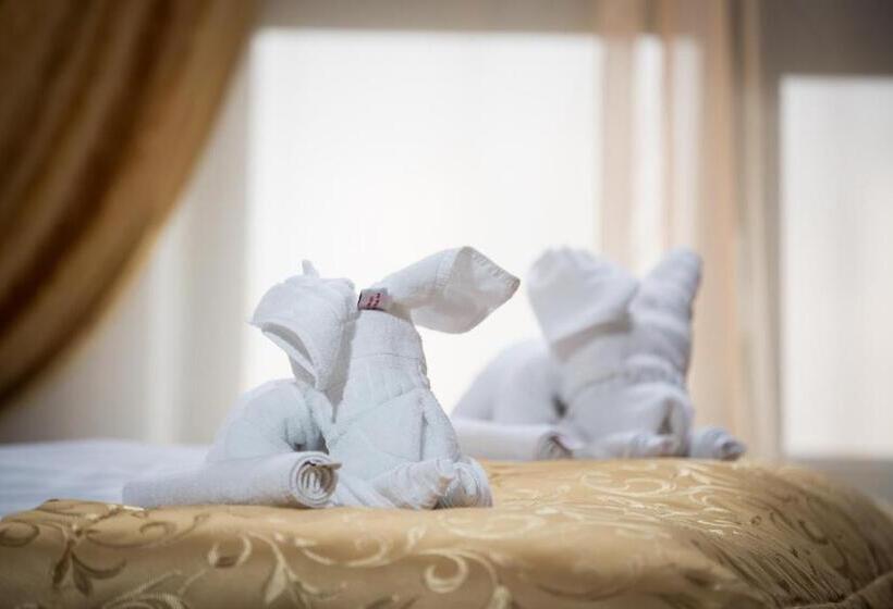 Номер Deluxe Одноместный, Taverna Olteanului