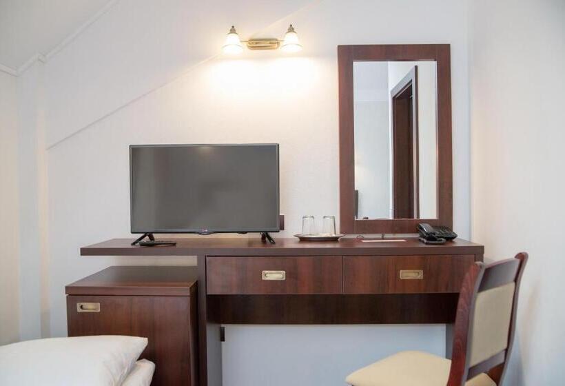 Номер Deluxe Одноместный, Taverna Olteanului