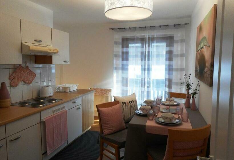 带1个卧室的带阳台的公寓, Wohlfühlplatz´l