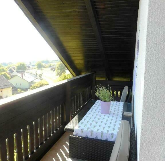 带1个卧室的带阳台的公寓, Wohlfühlplatz´l