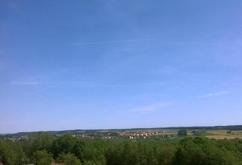 带1个卧室的带阳台的公寓, Wohlfühlplatz´l