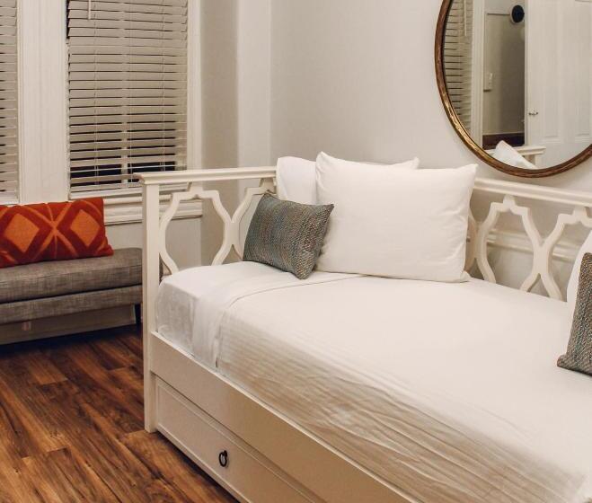 キングベッドのスタンダードシングルルーム, The Inn Of Cape May