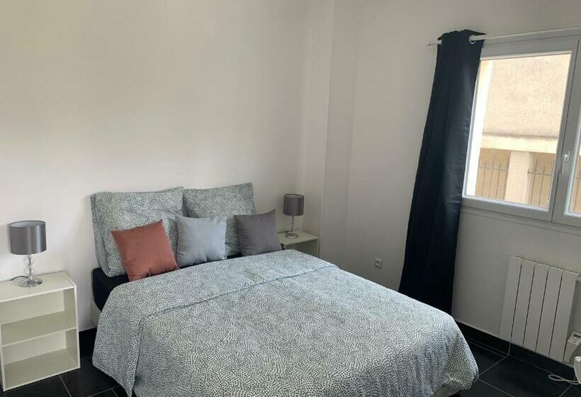 اتاق استاندارد با سرویس بهداشتی مشترک, Villa Tenjin Chambre 2