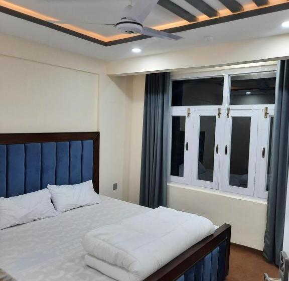 اتاق استاندارد با تخت بزرگ, Alpen Hotel Skardu