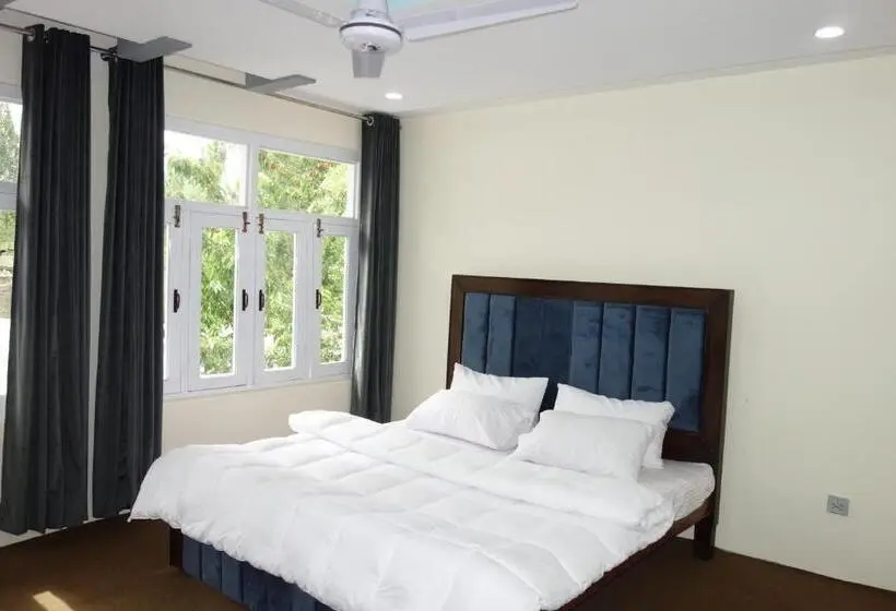 اتاق استاندارد با تخت بزرگ, Alpen Hotel Skardu