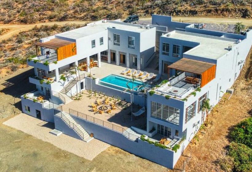 デラックススタジオ, Topia Retreat  Surf Suite Norte