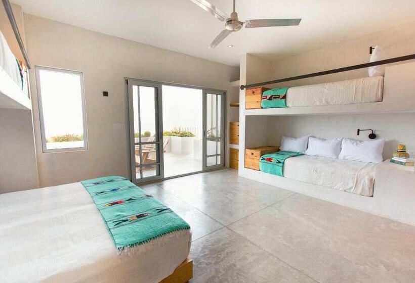 Студия Deluxe, Topia Retreat  Surf Suite Norte