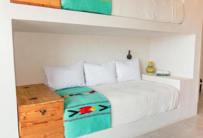 デラックススタジオ, Topia Retreat  Surf Suite Norte