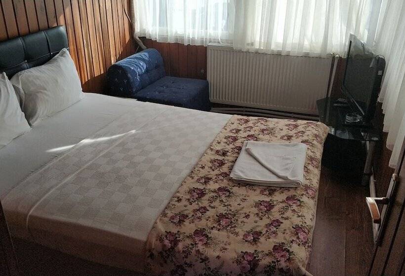 スタンダードシングルルーム, Akkus