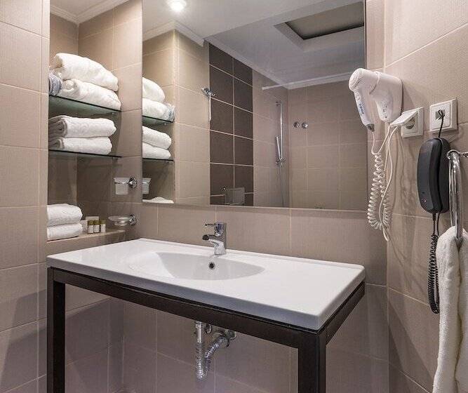 스탠다드 룸, Cronwell Platamon Resort