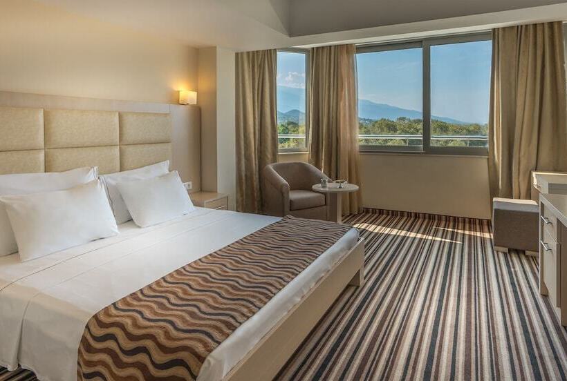 סוויטה משפחתית, Cronwell Platamon Resort