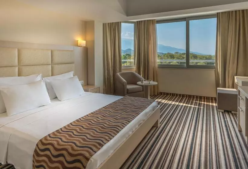スイート（家族用）, Cronwell Platamon Resort