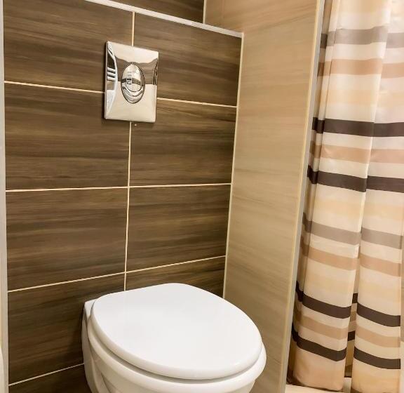 דירת חדר, Aranykorona