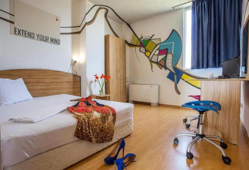 غرفة قياسية فردية, Art Hotel Simona