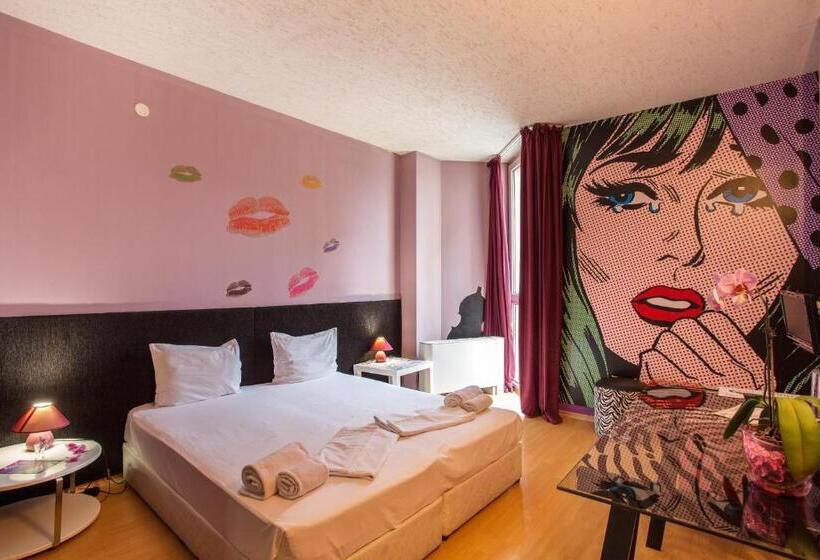 غرفة إقتصادية, Art Hotel Simona