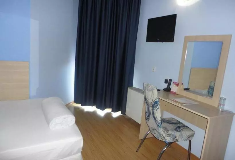 اتاق اکونومی یک تخته, Art Hotel Simona