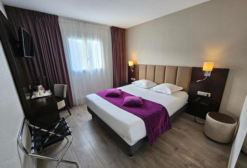 プールの見えるエクゼクティブルーム, Best Western Terre De Provence