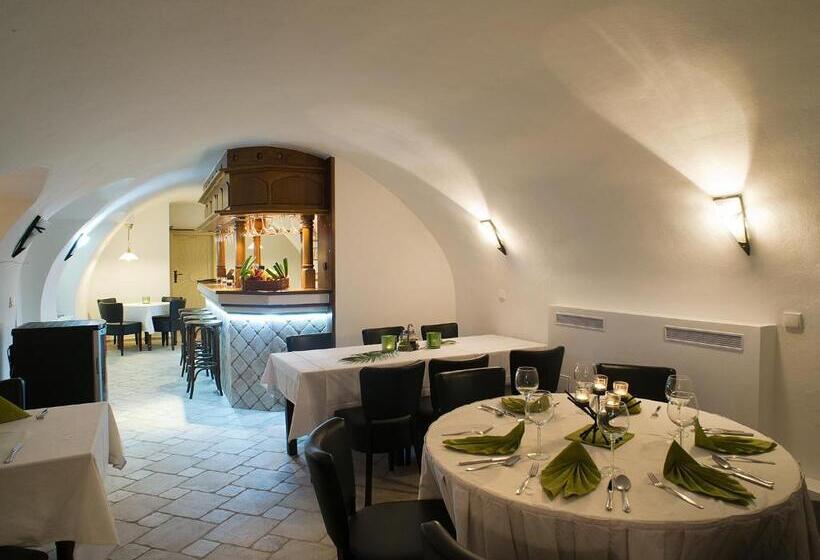 스탠다드 트리플 룸, City Pisek