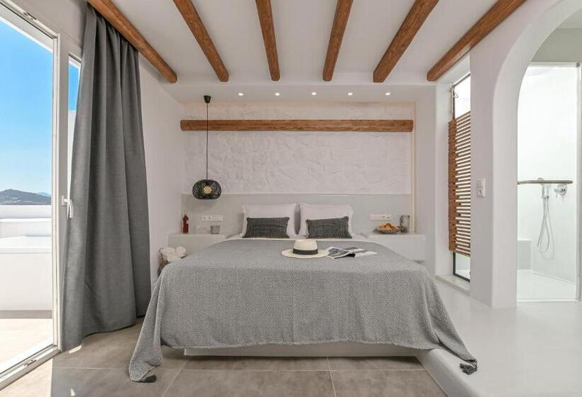 带海景的复工套房, Blue Sky