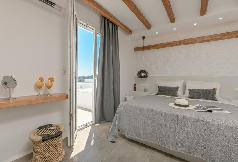 带海景的复工套房, Blue Sky