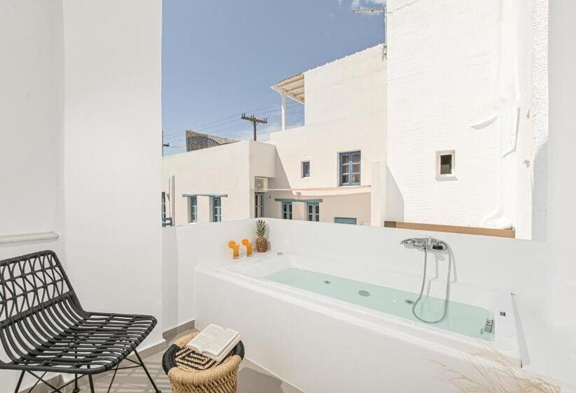 标准间带漩涡浴缸, Blue Sky