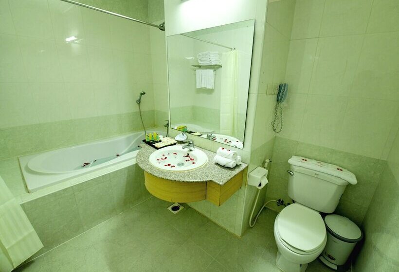 اتاق لوکس, Queen Mandalay