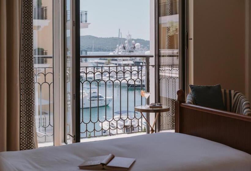 اتاق پرمیوم, Regent Porto Montenegro & Residences