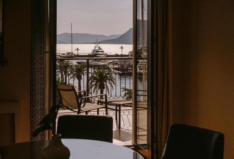سوییت با چشمانداز دریا, Regent Porto Montenegro & Residences