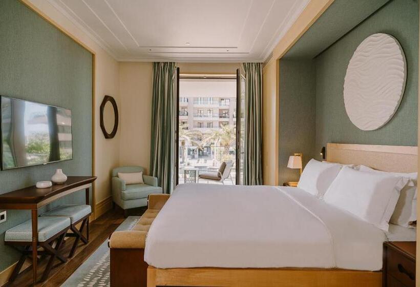 سوییت, Regent Porto Montenegro & Residences