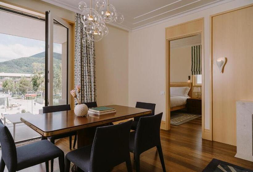 سوییت, Regent Porto Montenegro & Residences