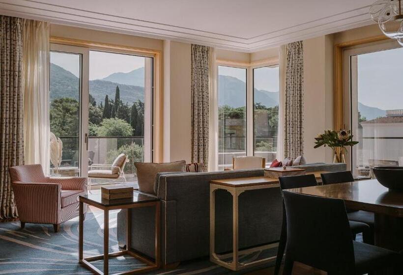 سوییت, Regent Porto Montenegro & Residences