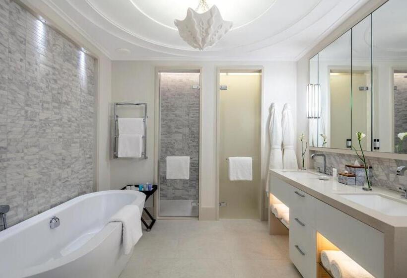 استودیوی استاندارد, Regent Porto Montenegro & Residences