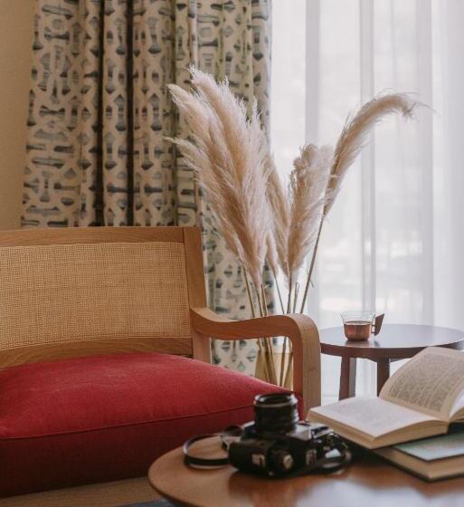 استودیوی استاندارد, Regent Porto Montenegro & Residences