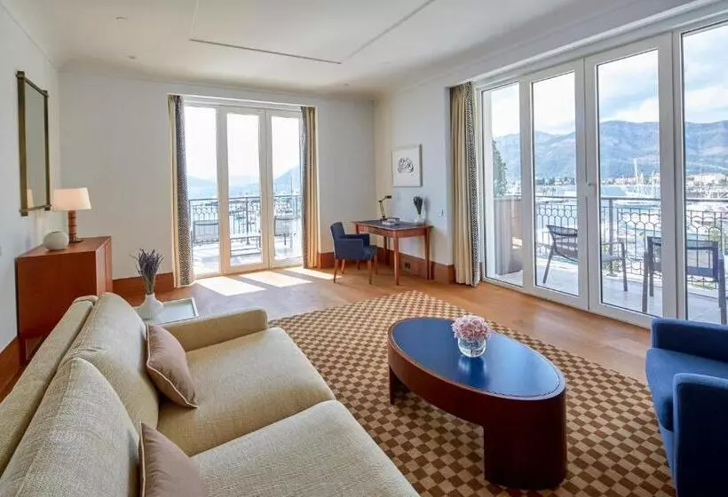 3 Bedroom Suite, Regent Porto Montenegro & Residences