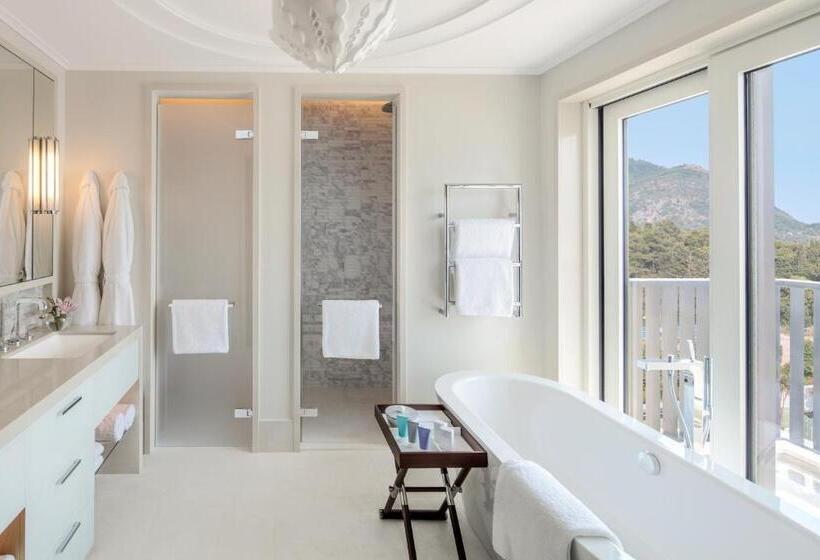 سوئیت 2 خوابه, Regent Porto Montenegro & Residences