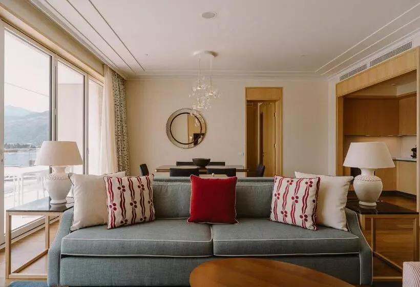 2 Bedrooms Suite Sea View, Regent Porto Montenegro & Residences