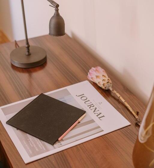 اتاق پرمیوم, Regent Porto Montenegro & Residences