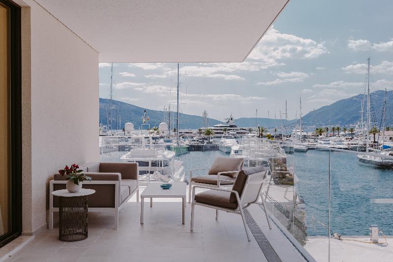 سوییت, Regent Porto Montenegro & Residences