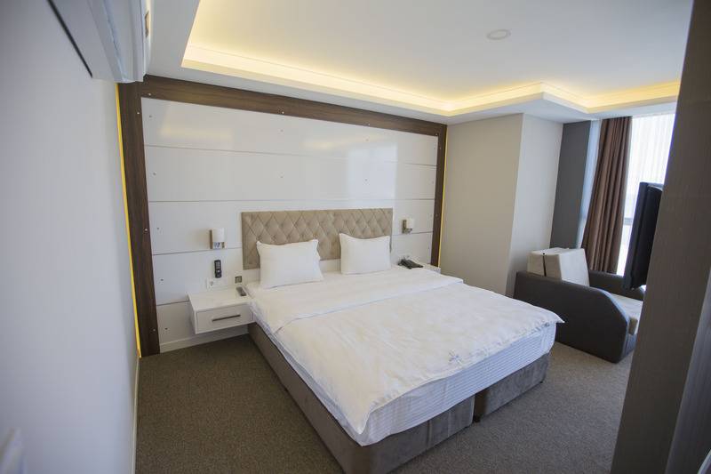 استودیو استاندارد با چشمانداز کوهستان, Regent Porto Montenegro & Residences