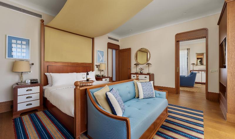 استودیو استاندارد با چشم‌انداز کوهستان, Regent Porto Montenegro & Residences