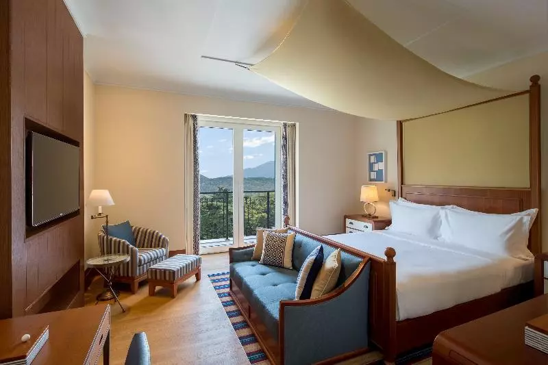 اتاق پرمیوم, Regent Porto Montenegro & Residences