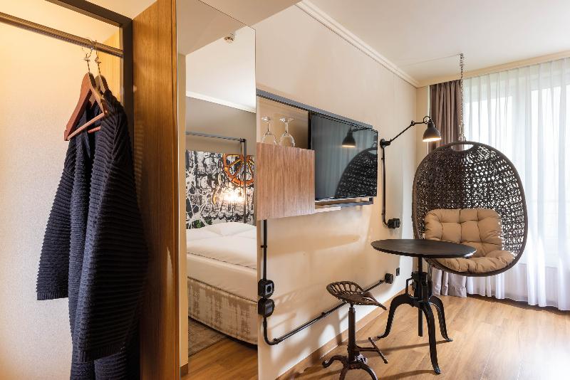 اتاق پرمیوم, Regent Porto Montenegro & Residences