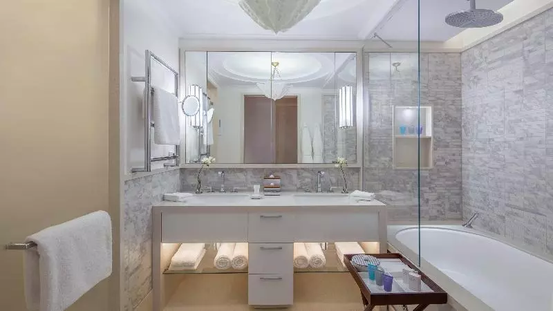 اتاق کلاسیک با تخت دونفره, Regent Porto Montenegro & Residences