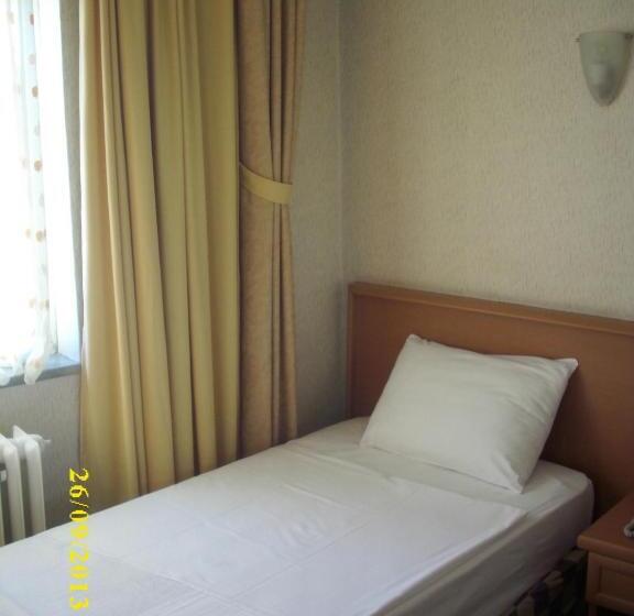 标准单人间, Saray