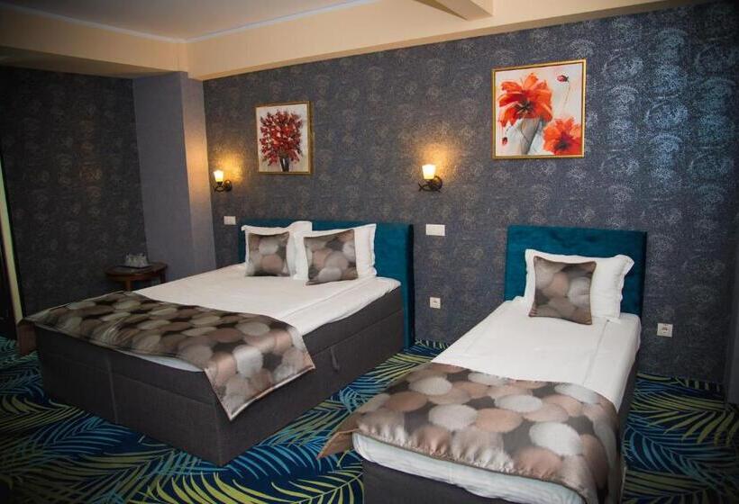 标准三人间, Stefani