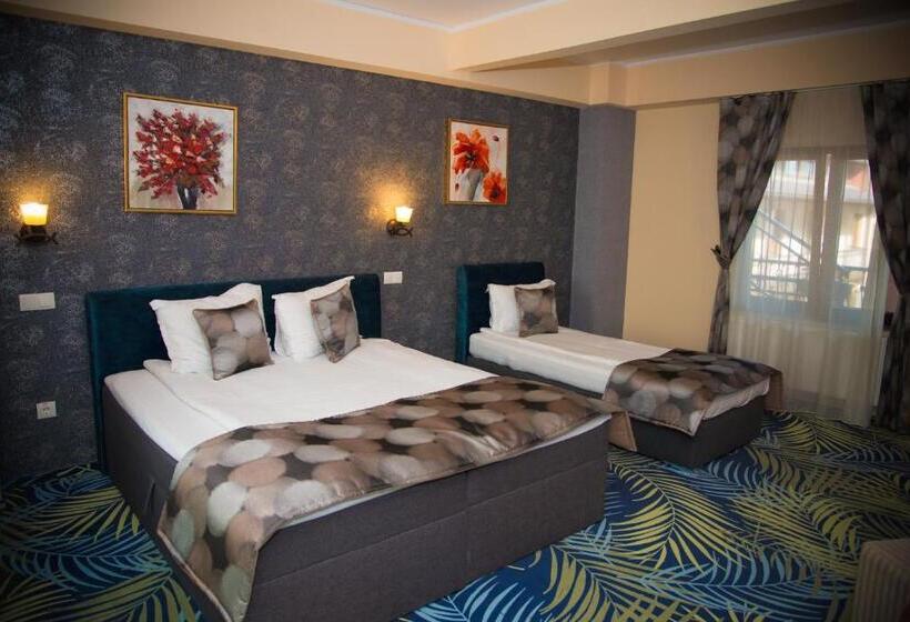 标准三人间, Stefani