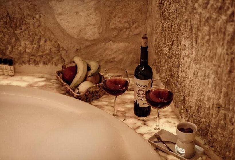 Люкс с гидромассажем, Tafoni Houses Cave