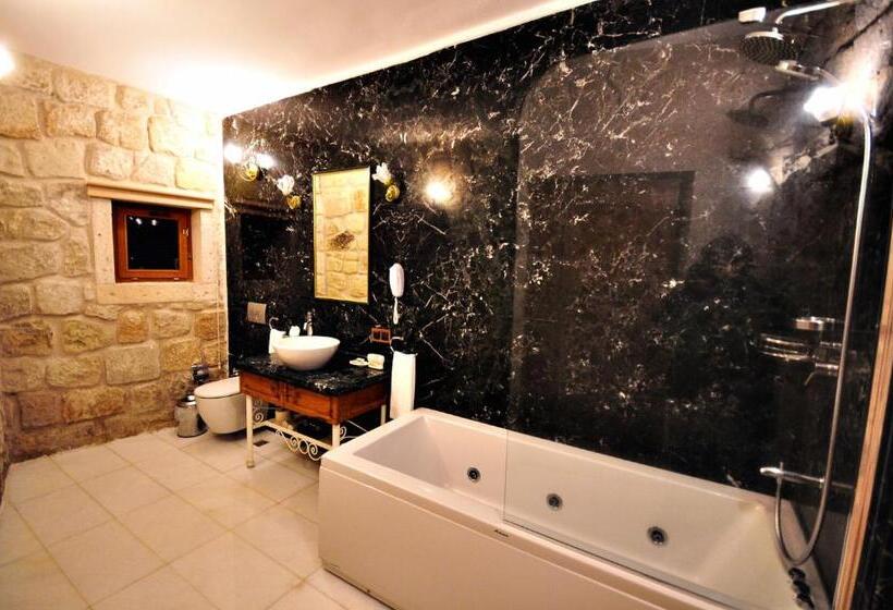 Люкс Superior, Tafoni Houses Cave